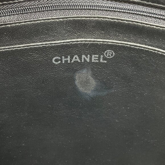 Chanel Vintage 1990\'s Black Quilted Patent Leather Backpack main image 7